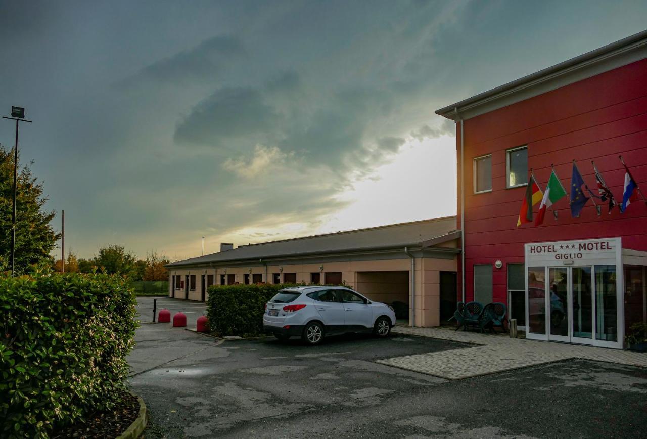 Hotel Motel Giglio Viadana المظهر الخارجي الصورة